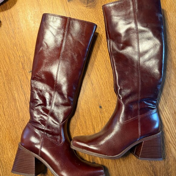Vince Camuto Sangeti boots - Picture 3 of 5